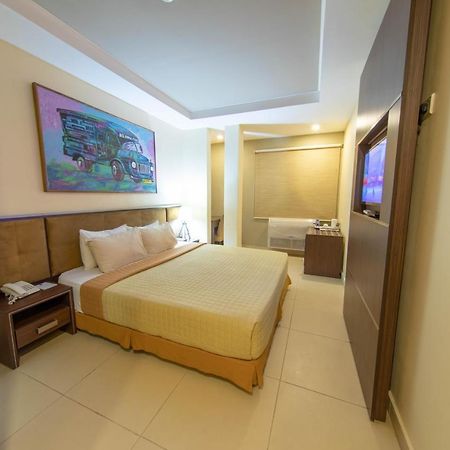 Frankie'S Foods And Rooms Accra Esterno foto