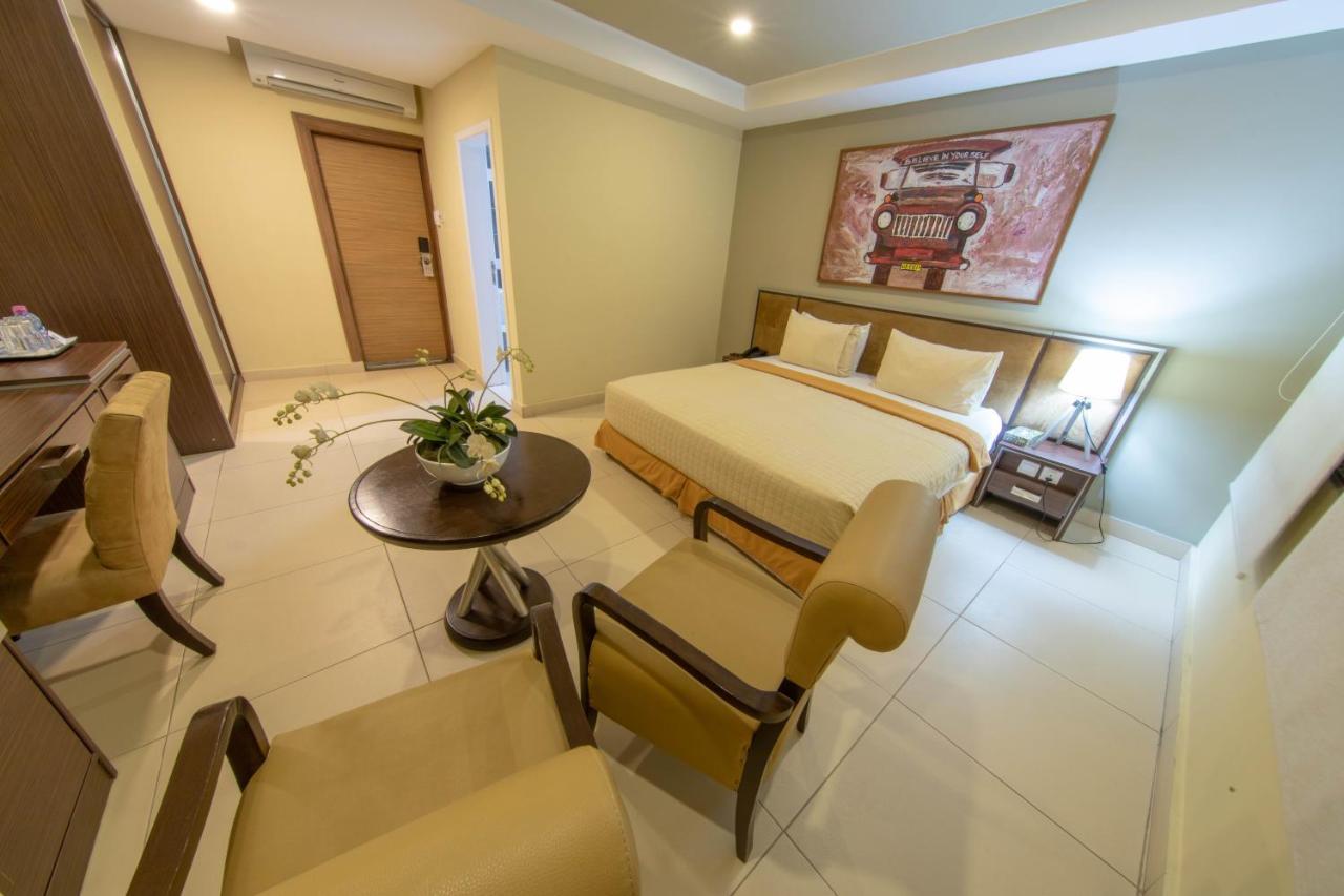Frankie'S Foods And Rooms Accra Esterno foto