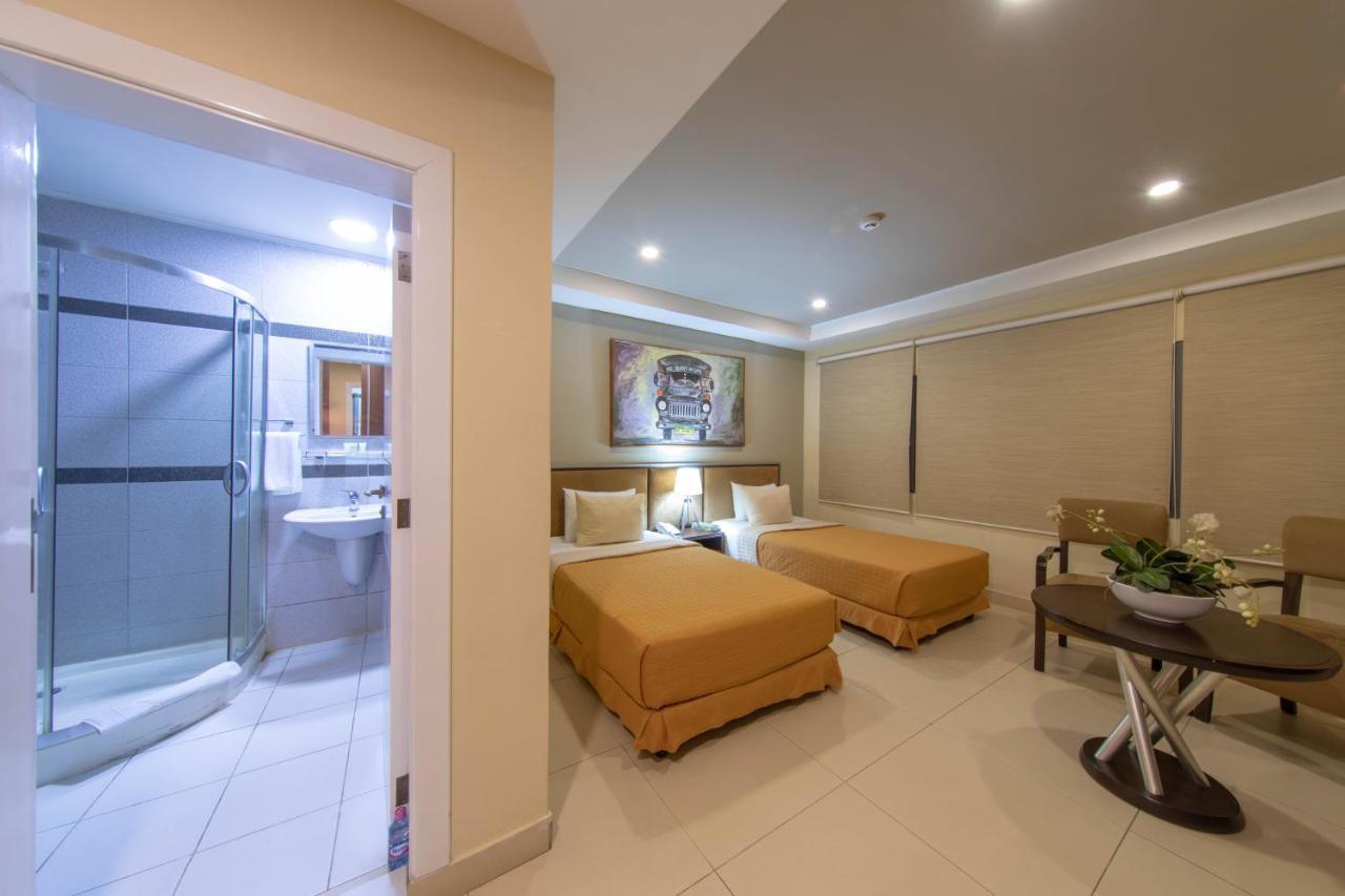 Frankie'S Foods And Rooms Accra Esterno foto